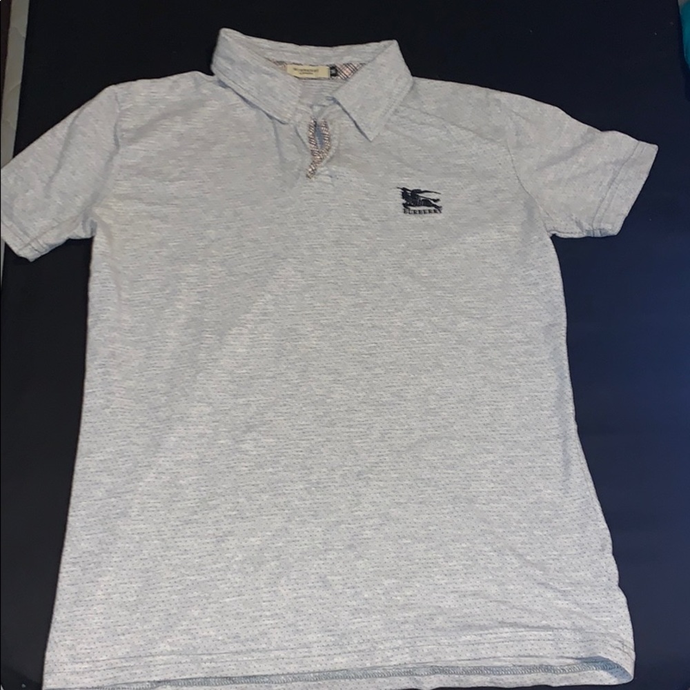 M Gray Burberry shirt (price is negotiable)